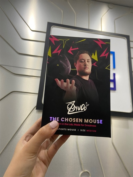 Chuột Pulsar Zywoo The Chosen Mouse - Màu đen - Ngoại hình: 98% - FullBox 3