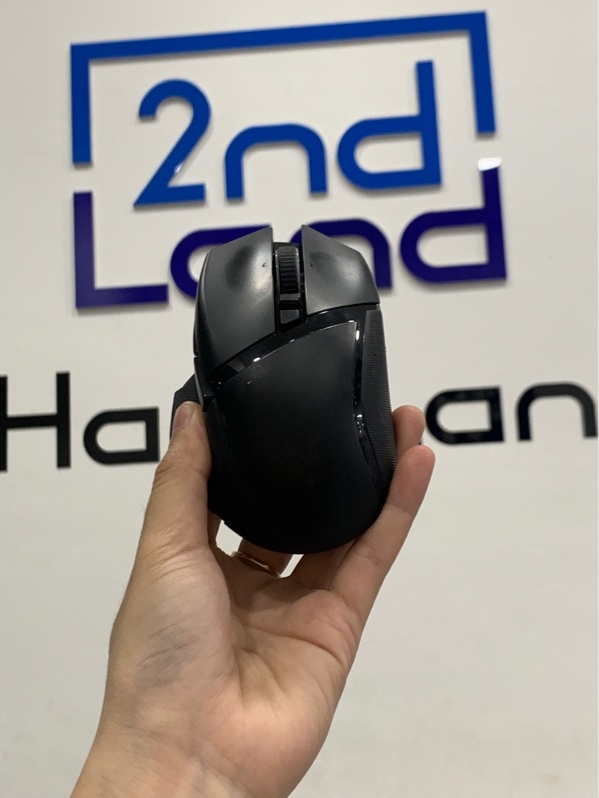 Chuột Razer basilisk utimate - Màu đen - Ngoại hình: 98% - Dock không nhận sạc - Fullbox