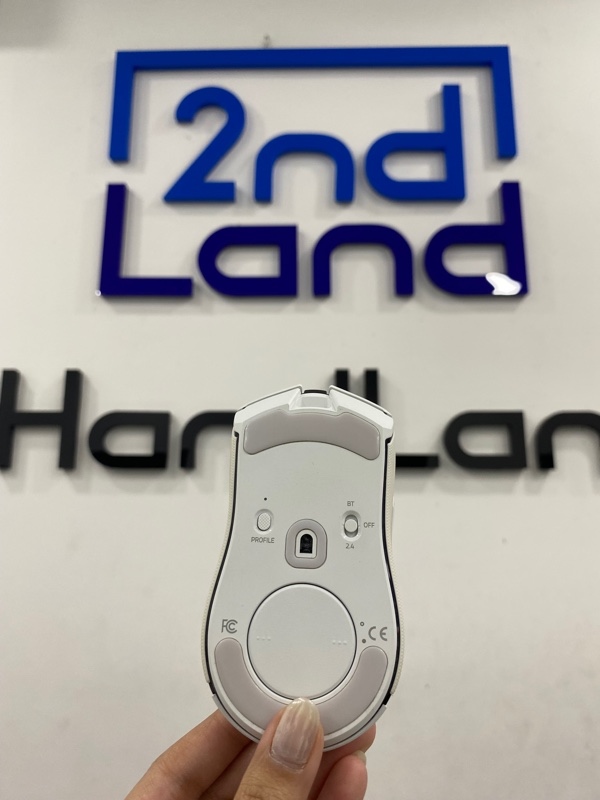 Chuột Razer Cobra Pro - 3 mode - Màu trắng - Ngoại hình 97% - ố nhẹ - Fullbox 3