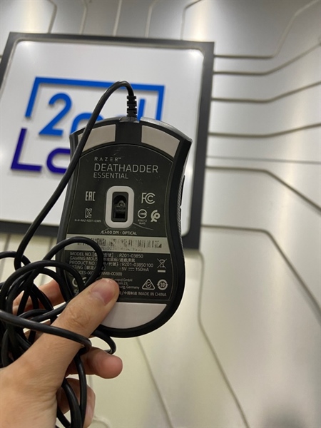 Chuột Razer DeathAdder Essential - 1 Mode kết nối - Màu đen - Ngoại hình: 97% - Body 2