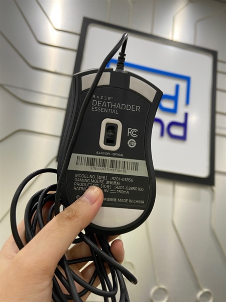 Chuột Razer Deathadder Essential - Màu đen - Ngoại hình: 98% - Body 2