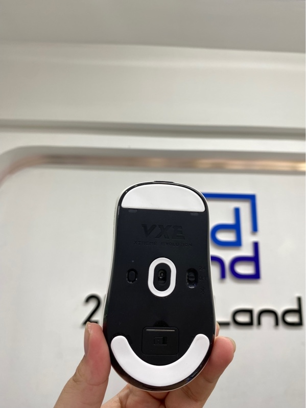 Chuột VXE R1 Se plus - 3 mode ( 2.4G, dây, bluetooth ) - Màu trắng - Ngoại hình 98% - Kèm reciever