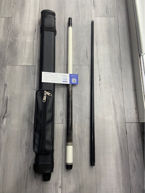 Cơ bida Allin Crazy - Màu trắng - Ngoại hình: 97% - Nhảy ngọn nhẹ - Kèm túi