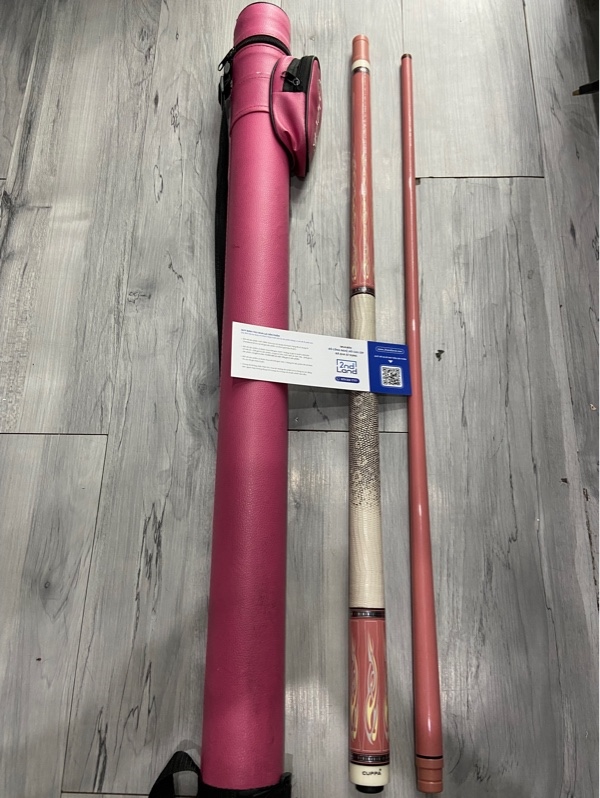 Cơ bida Cuppa Pink Carbon B1 - Màu hồng - Ngoại hình: 97.5% - Kèm túi + ngọn carbon