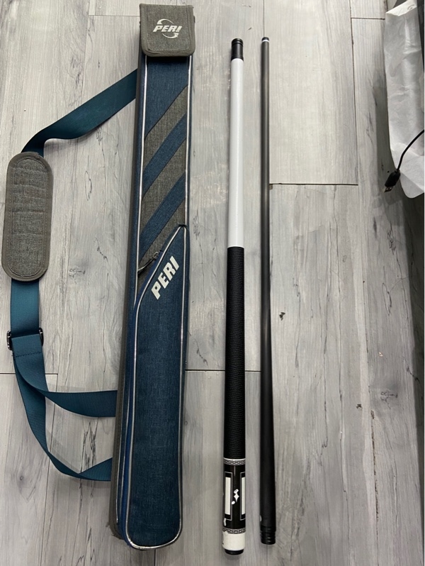 Cơ bida Dragon Carbon - Màu xám - Ngoại hình: 97% - Chuôi nhảy nhẹ - Kèm túi + ngọn