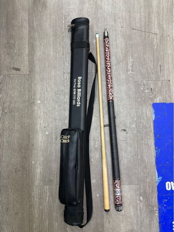 Cơ bida Fury WF-4 ngọn mộc - Màu đỏ trắng - Ngoại hình 97% - Kèm túi