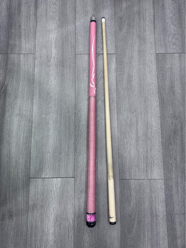 Cơ bida lỗ Cuppa Pink S9 - Màu hồng - Ngoại hình 97% - Trầy xước nhẹ, chuôi có vết đen, ngọn cong - Body