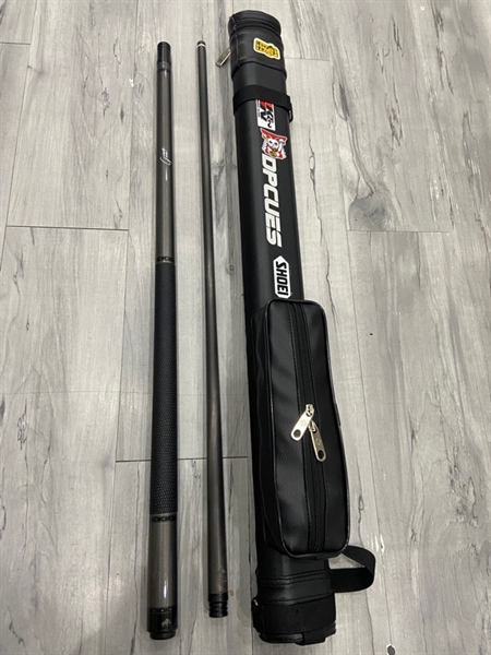 Cơ bida Rhino Carbon Nebula - Màu đen - Ngoại hình: 98% - Kèm bao cơ
