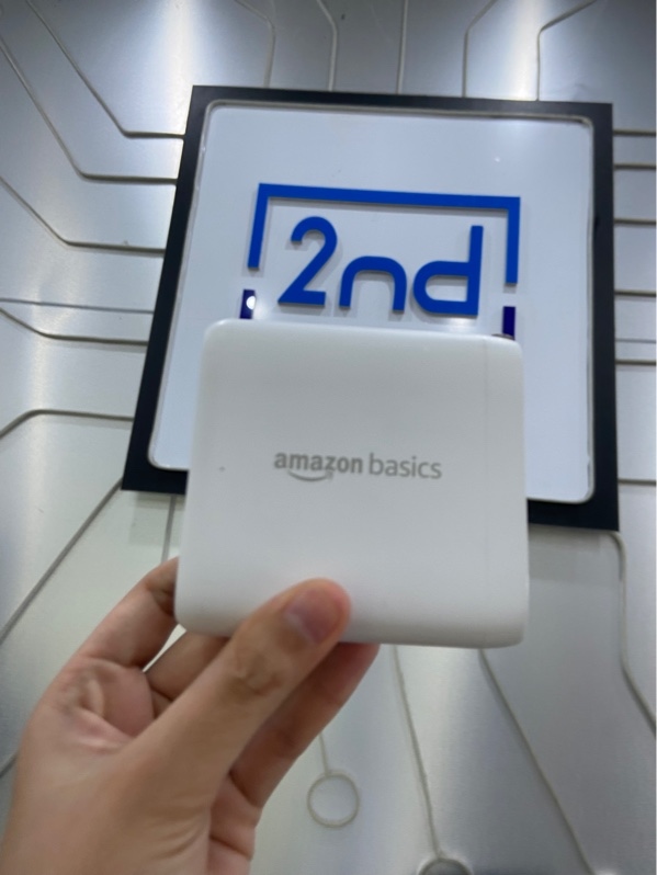 Cốc sạc Amazon Basics 100W - Màu trắng - Ngoại hình: 98% - Kèm Box