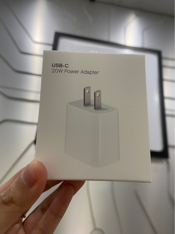 Cốc sạc iPhone 20W chính hãng - Màu trắng - Newseal