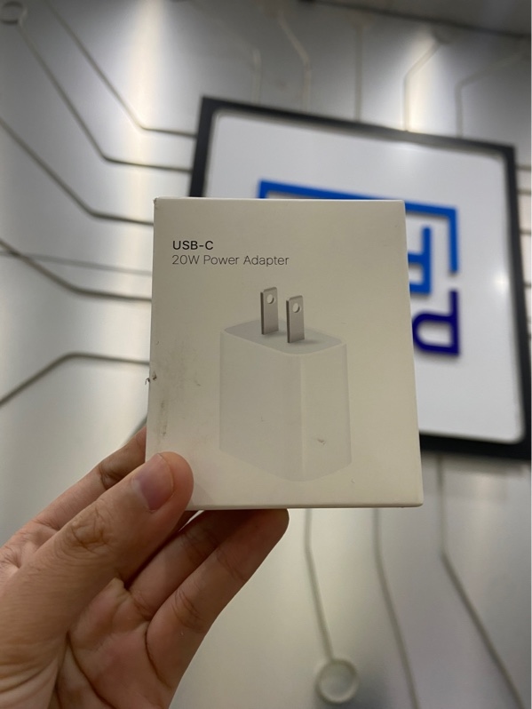 Cốc sạc iPhone 20W chính hãng - Màu trắng - Ngoại hình: 98% - Kèm Box