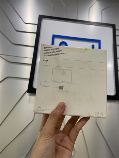 Cốc sạc Macbook 96w - Màu trắng - Newseal 1