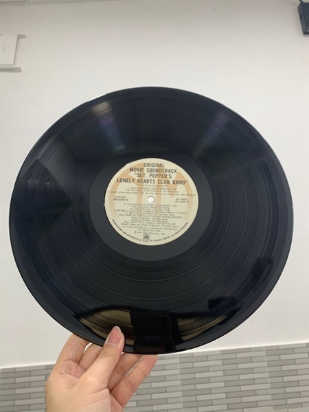 Combo 2 đĩa than Sgt. Pepper's Lonely Hearts Club Band - Various - Màu đen - Ngoại hình: 98% - Box 2