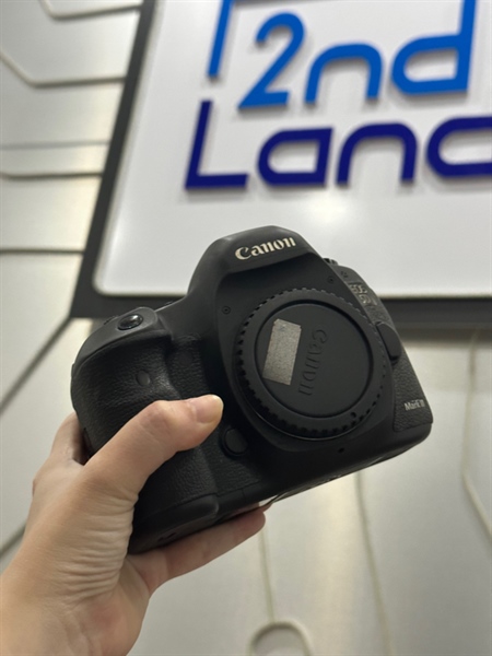 Máy ảnh Canon 5D Mark 3 - Xấu - Kèm thẻ nhớ, 1 Pin, 1 Túi đựng