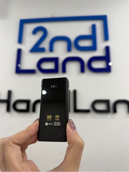 DAC chuyển đổi Fiio BTR7 - Màu đen - Ngoại hình 98% - Kèm Box , sạc , 1 ốp 2