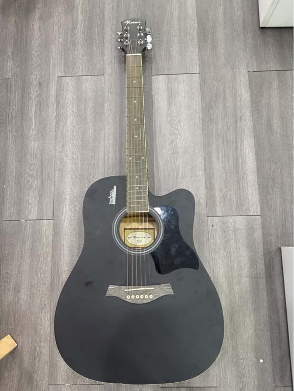 Đàn guitar acoustic Rosen R-135 - Màu đen - Ngoại hình 97% - nứt, sờn, cấn, trầy - Kèm túi