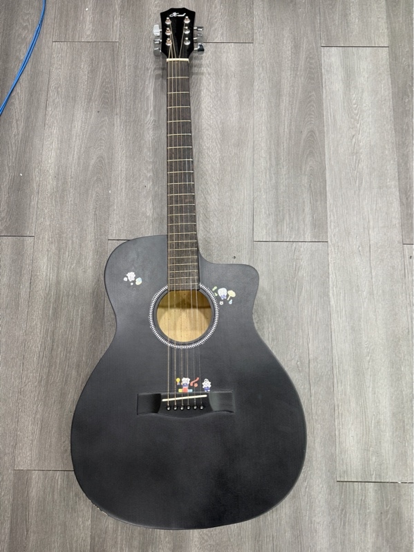 Đàn guitar acoustic ST.Real model ST-X1 - Màu đen - Ngoại hình 97% - trầy xước, thùng đàn nhiều dấu nứt, ngựa đàn nứt - Kèm túi