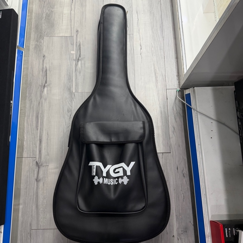 Đàn Guitar Aucostic Rosen G11 - Màu đen - Ngoại hình: 97% - Cần đàn tróc màu - Kèm túi