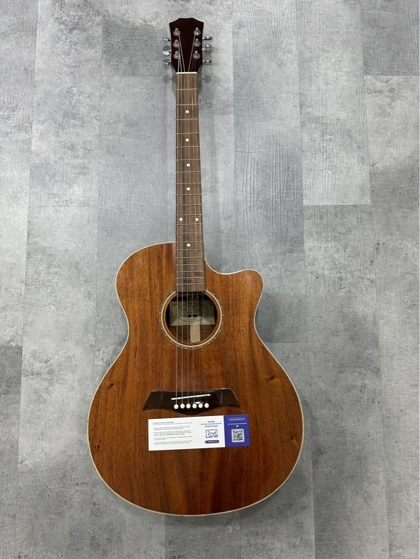 Đàn Guitar Bình Nguyên A180 - Màu nâu bóng - Ngoại hình 97% - Cấn nhẹ, phím đàn gỉ nhẹ, dây sét - Body