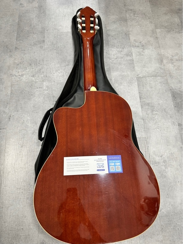 Đàn Guitar Classic Chard EC-3940CN - Màu nâu - Ngoại hình 97% - Trầy - Kèm túi