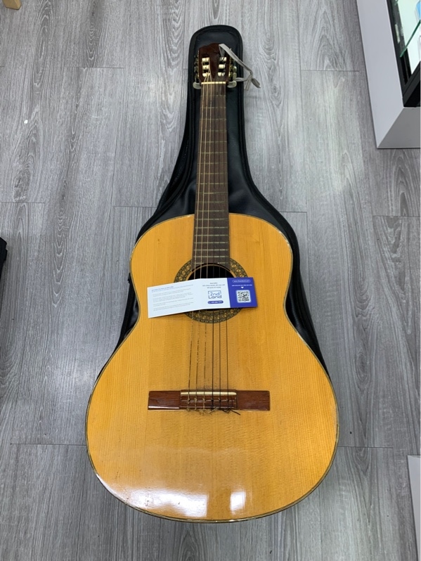 Đàn guitar classic noname - Màu nâu - Ngoại hình: 97% - Trầy xước - Body