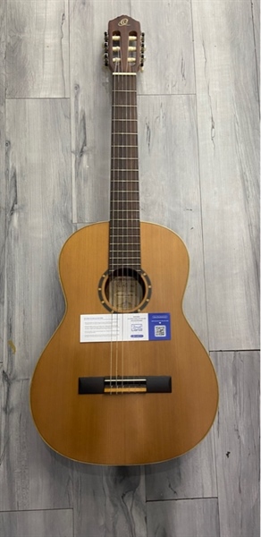 Đàn Guitar Classic Ortega - R131 - Màu vàng gỗ - Ngoại hình 97% - Kèm túi