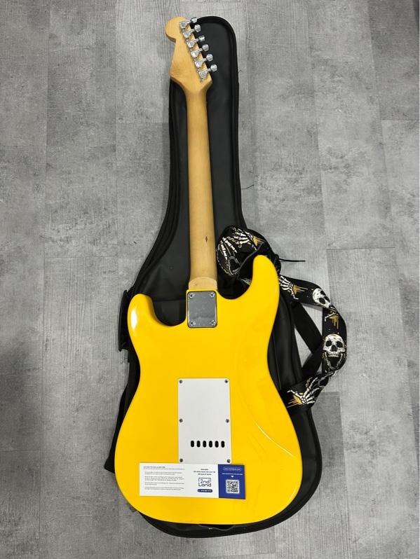 Đàn Guitar điện Tyrant Stratocaster - Màu vàng - Ngoại hình 97% - Trầy xước dăm, dán sticker nhiều - Kèm túi