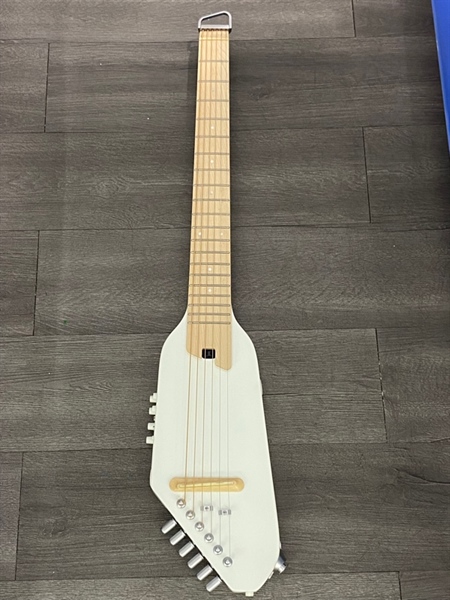 Đàn Guitar Donner Hush-I pro - Màu trắng - Ngoại hình 98% - Kèm túi 1