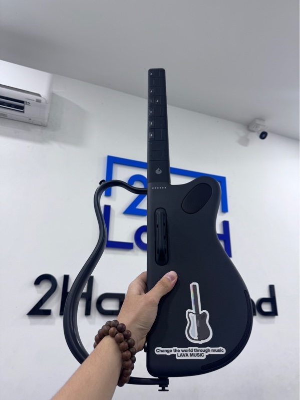 Đàn guitar Lava Genie - model CTFM180620 - Màu đen - Ngoại hình 98% - Dán sticker - Kèm box, túi