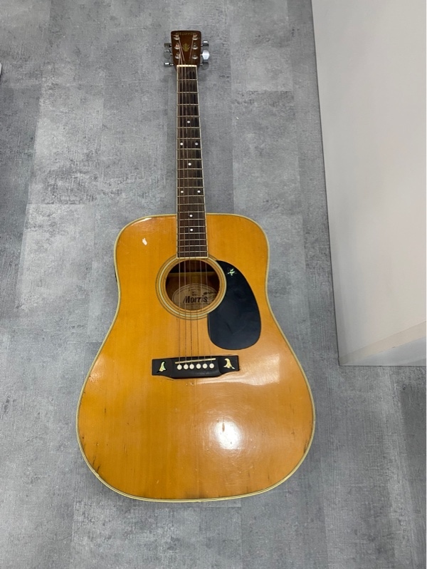 Đàn Guitar Morris W-20 - Màu nâu - Ngoại hình: 97% - Hết pin EQ, dây gỉ sét - Body