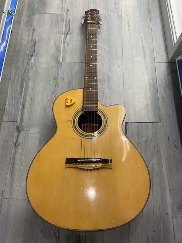 Đàn Guitar No Name - Màu nâu - Ngoại hình: 97% - Xước thân, ngựa đàn xước - Body