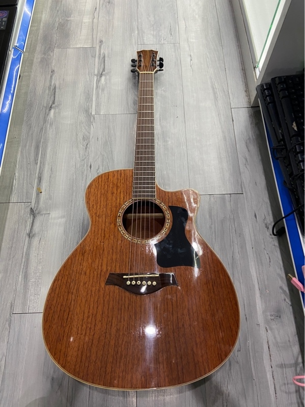 Đàn Guitar No Name - Màu nâu - Ngoại hình: 98% - Kèm túi