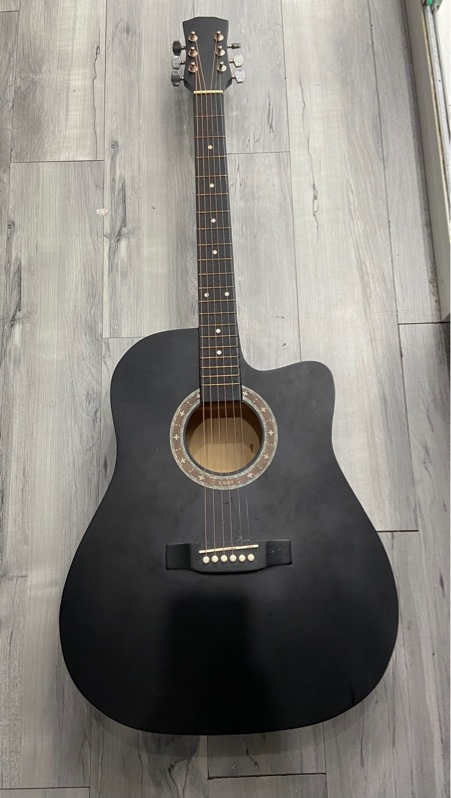 Đàn Guitar Noname - Màu đen - Ngoại hình: 97% - Trầy xướt xung quanh - Body