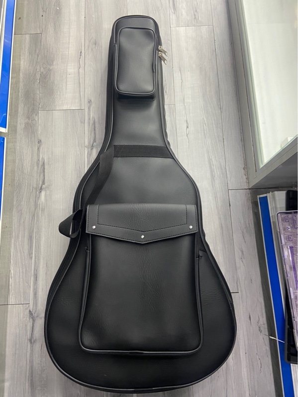 Đàn guitar Noname - Màu nâu - Ngoại hình: 97% - Gỉ sét chốt khoá đàn, xước - Kèm túi