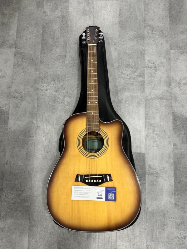 Đàn Guitar Noname - Màu nâu - Ngoại hình 97% - Mặt lưng đàn rạng nứt 1 đường dài, dây gỉ sét - Kèm túi