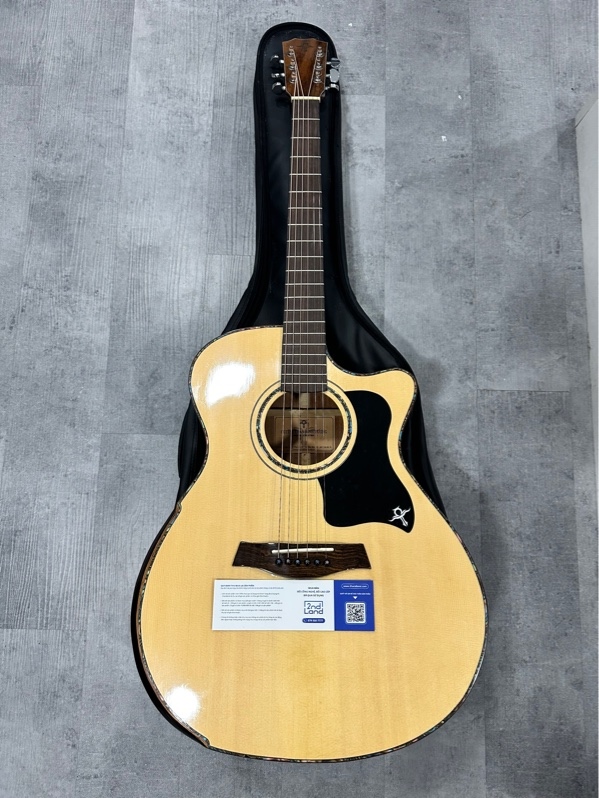 Đàn Guitar Noname tập chơi - Màu vàng nâu - Ngoại hình 97% - Dây rè - Kèm túi