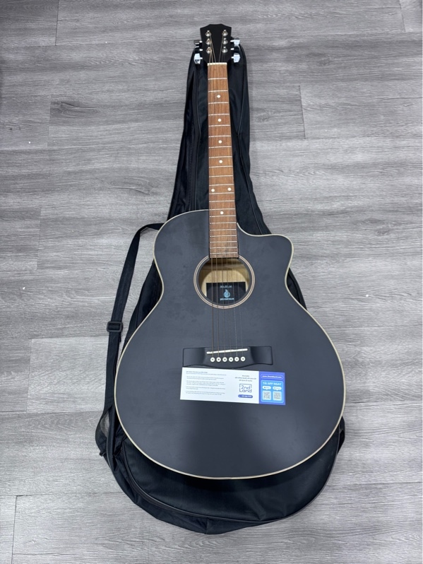 Đàn guitar sinhvien SV A1 - Màu đen - Ngoại hình 98% - Xước nhẹ , dây rỉ - Kèm túi