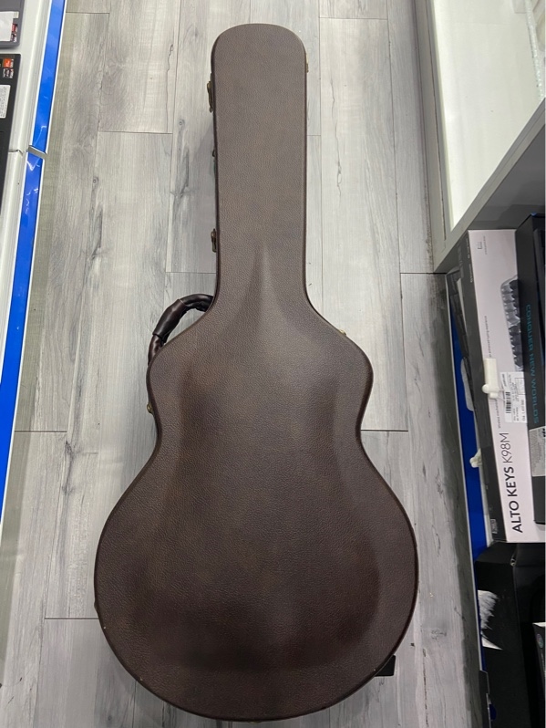 Đàn Guitar Tacoma EKC 19 - Màu nâu gỗ - Ngoại hình: 97% - Cấn nhẹ - Kèm hòm đàn