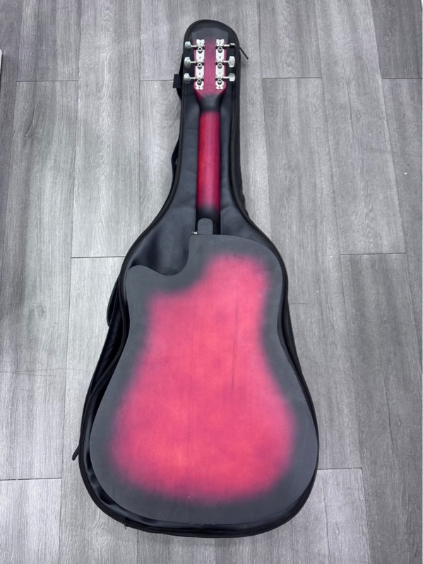 Đàn Guitar Woim - Màu đỏ - Ngoại hình 97% - trầy xước nhẹ - Kèm túi