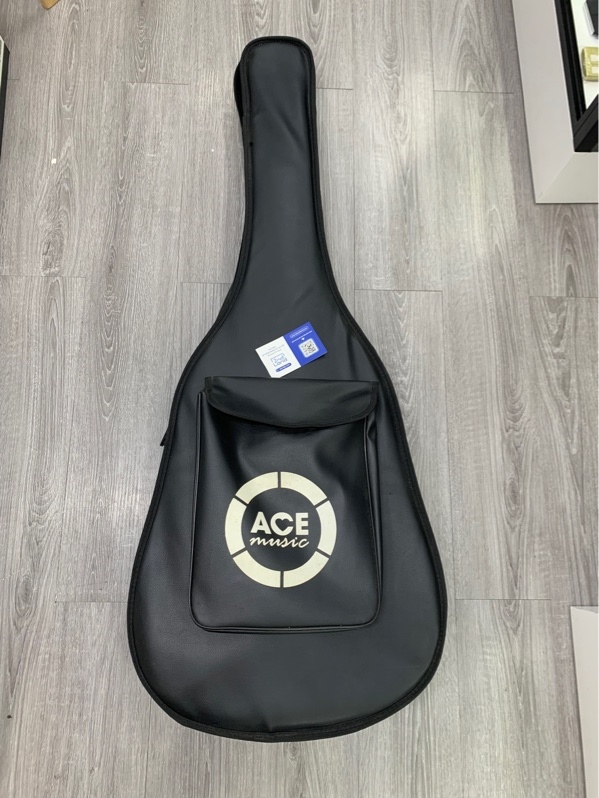 Đàn guitar yamaha c40 - Màu gỗ - Ngoại hình: 97% - Đứt 1 dây - Kèm túi