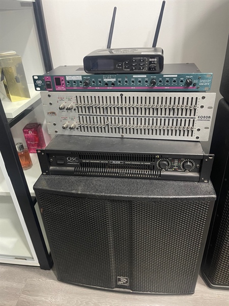 Dàn loa JBL MRX512M gồm : Sub 3G Audio 40 boss, đẩy cổng suất QCS PL236, Main EQ-80A, Vang gutin KM-6FX, Thu âm BBS GS-900 - Kèm 2 mic DAC Frio Doushan D03K , dây kết nối 1