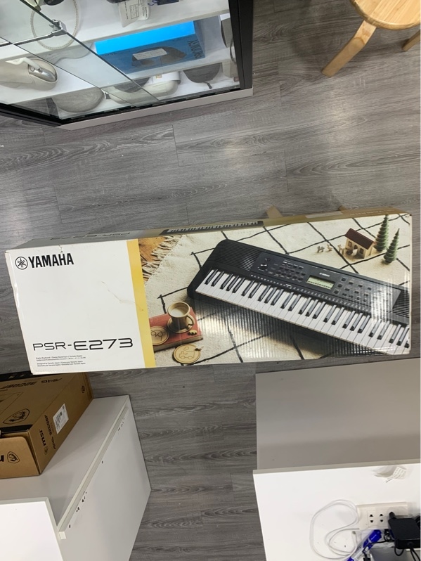 Đàn organ Yamaha PSR-E273 - Màu đen - Ngoại hình: 98% - Fullbox