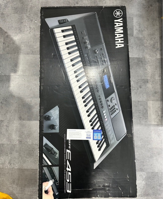 Đàn Organ Yamaha PSR-E453 - Màu đen - Ngoại hình 97% - Kèm chân đứng + Box + Nguồn