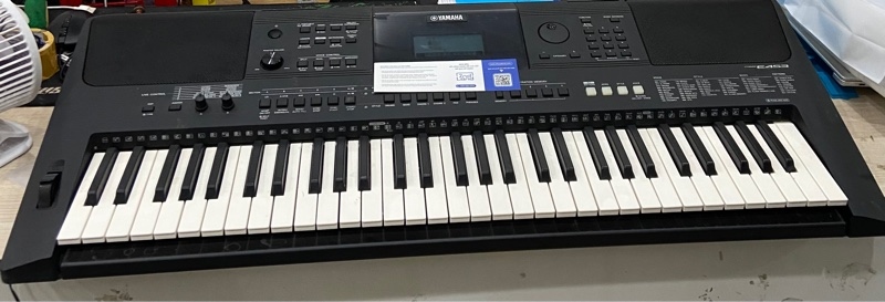 Đàn Piano điện thoại Yamaha PSR E453 - Màu đen - Ngoại hình: 97% - Kèm túi + nguồn