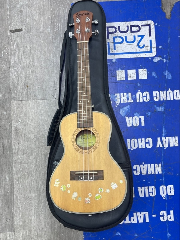 Đàn Ukulele Deviser UK-24-50 - Màu vàng gỗ - Ngoại hình 98% - Dán siticker - Kèm túi