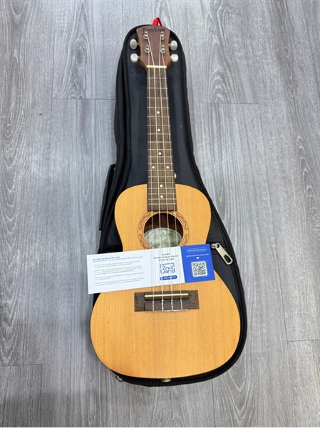 Đàn Ukulele DEVISER UK-24-50M - Màu nâu - Ngoại hình: 97% - Gỗ nỡ - Body, kèm túi