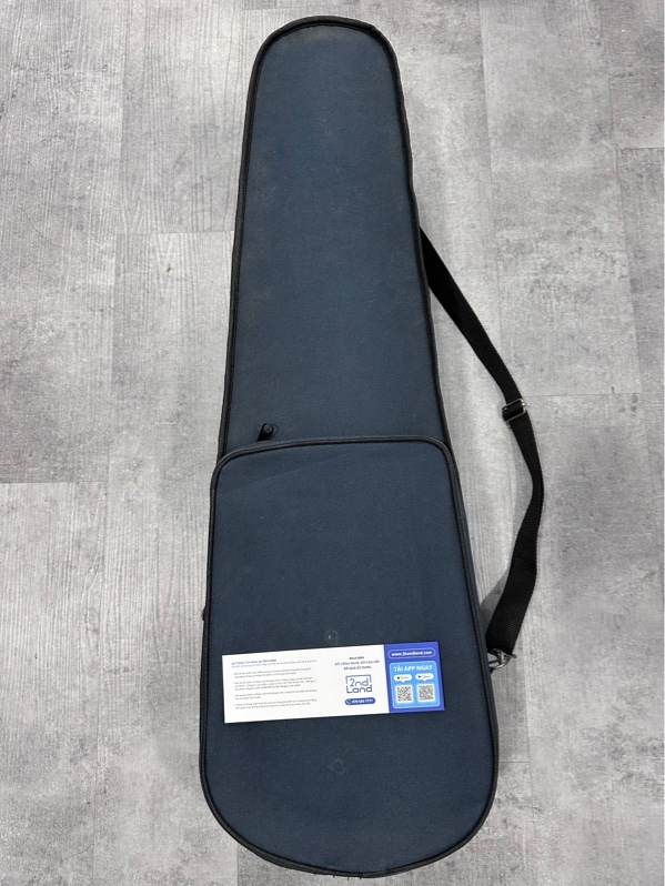 Đàn Violin Suzuki FS10 4/4 - Màu nâu gỗ - Ngoại hình 98% - Bụi + lớp keo giấy bám nhẹ vài điểm - Kèm Túi + Kê lưng + Cây vỉ