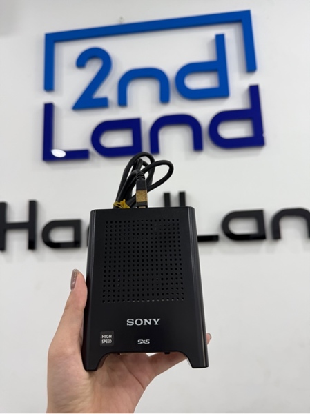 Đầu đọc thẻ nhớ Sony SBAC-US30 - Màu đen - Ngoại hình 98% - Trầy nhẹ - Kèm 1 thẻ Sony SXS-1 64GB , 1 dây