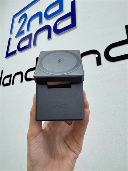 Đế sạc Anker Cube Magsafe 3 in 1 - 15ww 737-Y1811 - Màu xám - Ngoại hình 98% - Body