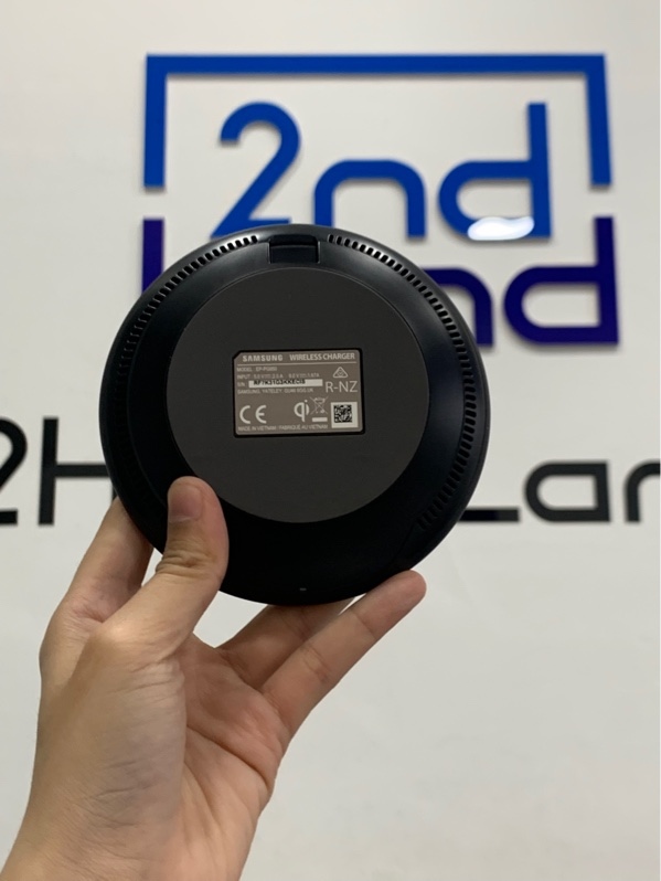 Đế sạc nhanh không dây Samsung Wireless Charger Convertible (mã model phổ biến là EP-PG950) - Màu đen - Ngoại hình: 97% - Cấn trầy - Body